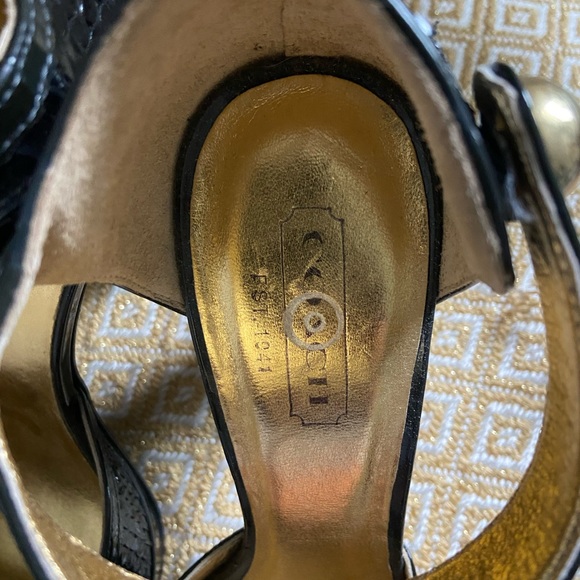 Stunning Coach Snakeskin Platform Heels - Picture 5 of 7